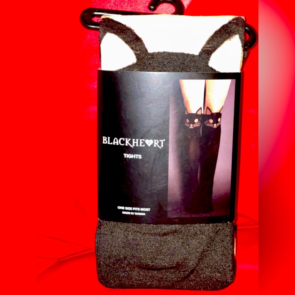 NWT Women’s Hot Topic Blackheart Cat Stockings. One Size